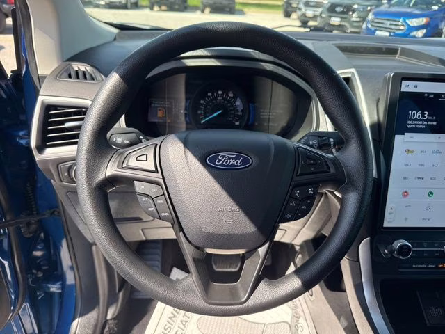 2024 Atlas Blue Metallic Ford Edge SE AWD SUV