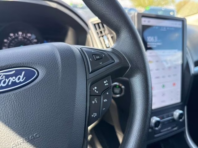 2024 Atlas Blue Metallic Ford Edge SE AWD SUV