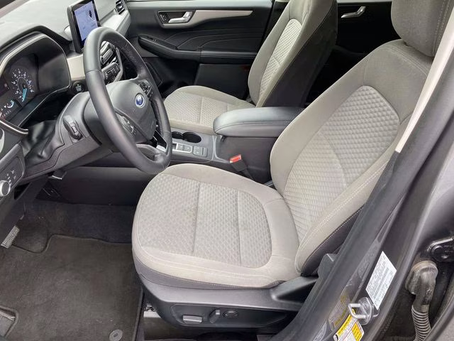 2021 Carbonized Gray Metallic Ford Escape SE AWD SUV