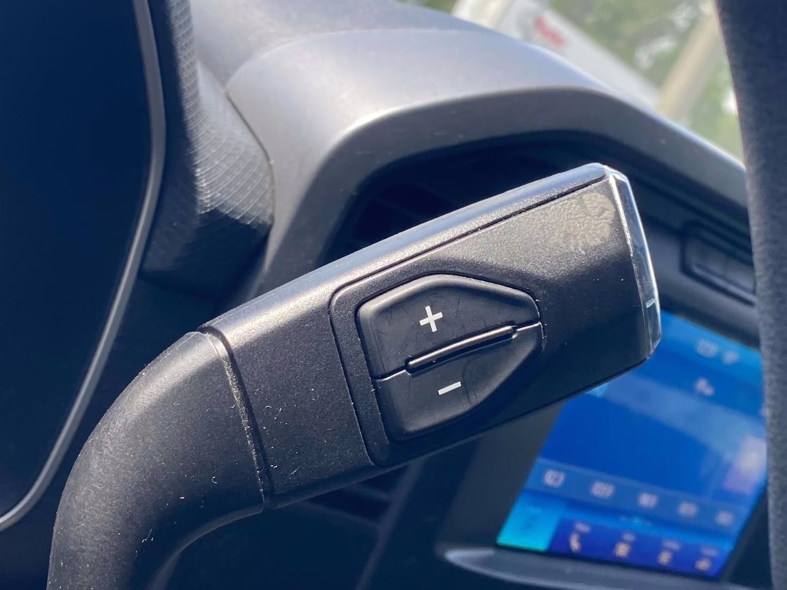 2021 Oxford White Ford F-150 XLT RWD Truck