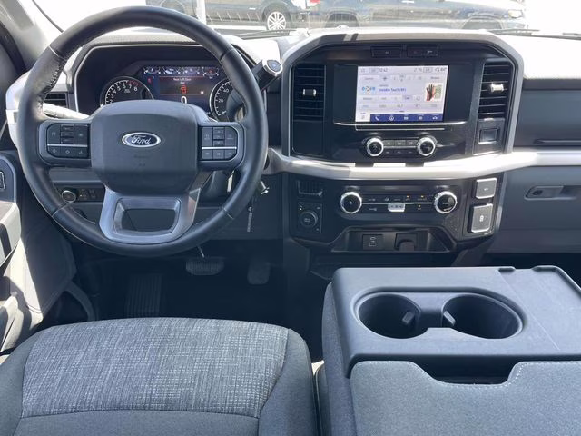 2023 Oxford White Ford F-150 XLT 4X4 Truck