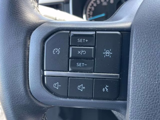 2023 Oxford White Ford F-150 XLT 4X4 Truck