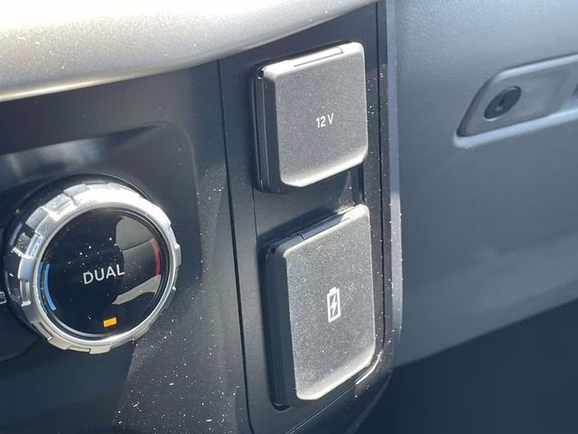 2023 Oxford White Ford F-150 XLT 4X4 Truck