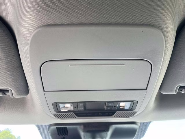 2023 Oxford White Ford F-150 XLT 4X4 Truck