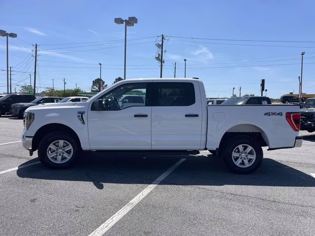 2023 Oxford White Ford F-150 XLT 4X4 Truck