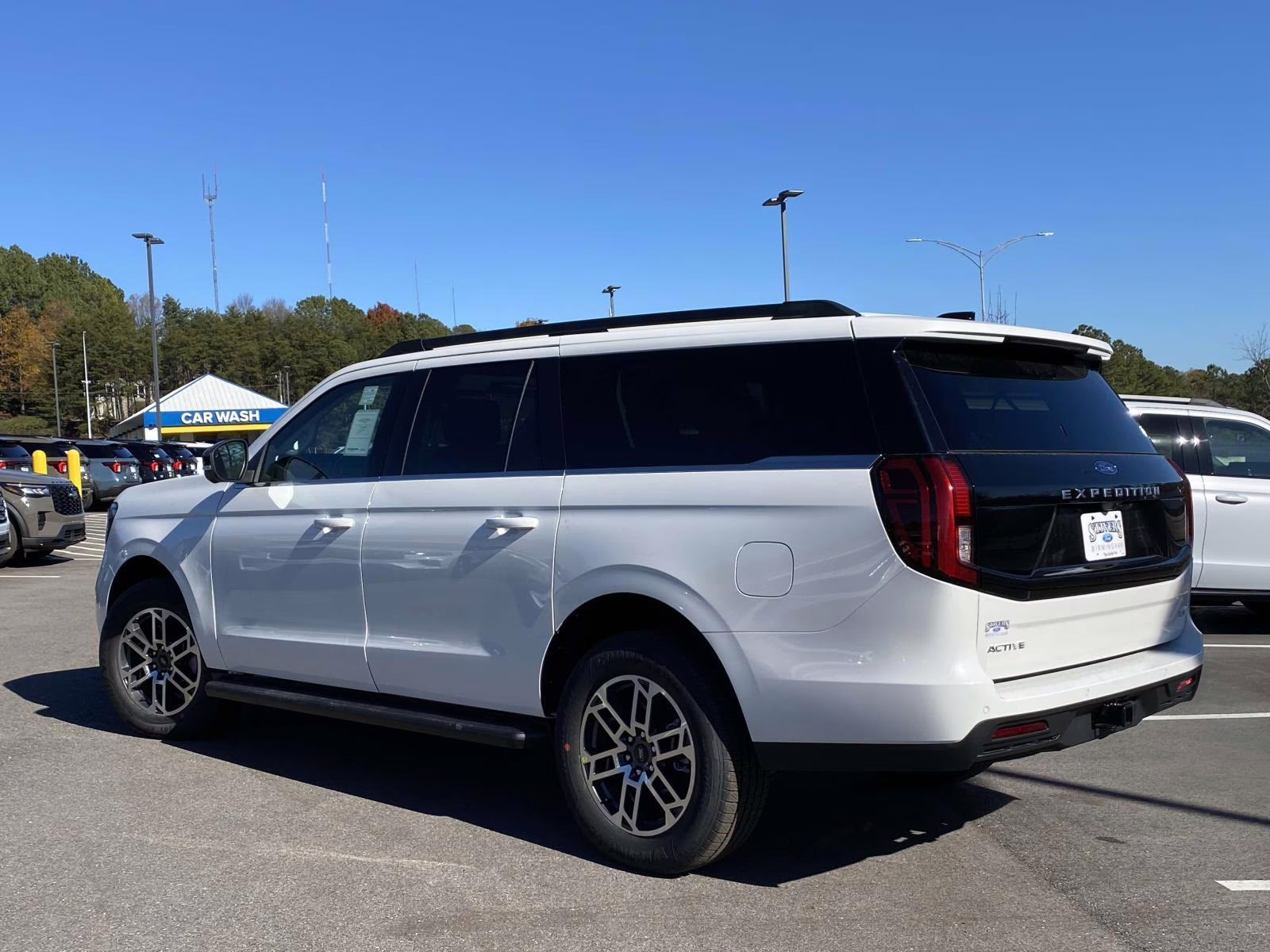 2026 Star White Metallic Tri-Coat Ford Expedition Max Active RWD SUV