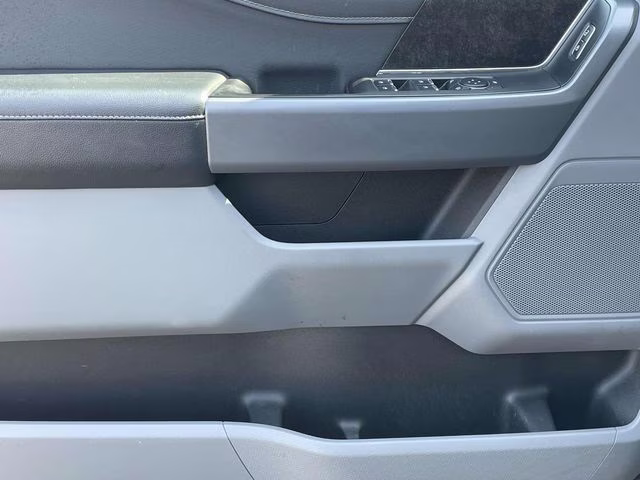 2021 Antimatter Blue Metallic Ford F-150 XLT 4X4 Truck