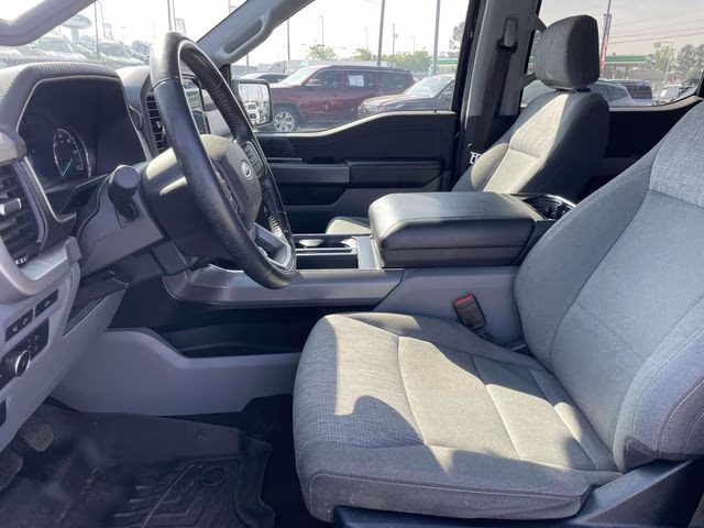 2021 Antimatter Blue Metallic Ford F-150 XLT 4X4 Truck