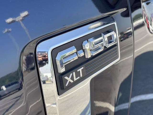 2021 Antimatter Blue Metallic Ford F-150 XLT 4X4 Truck