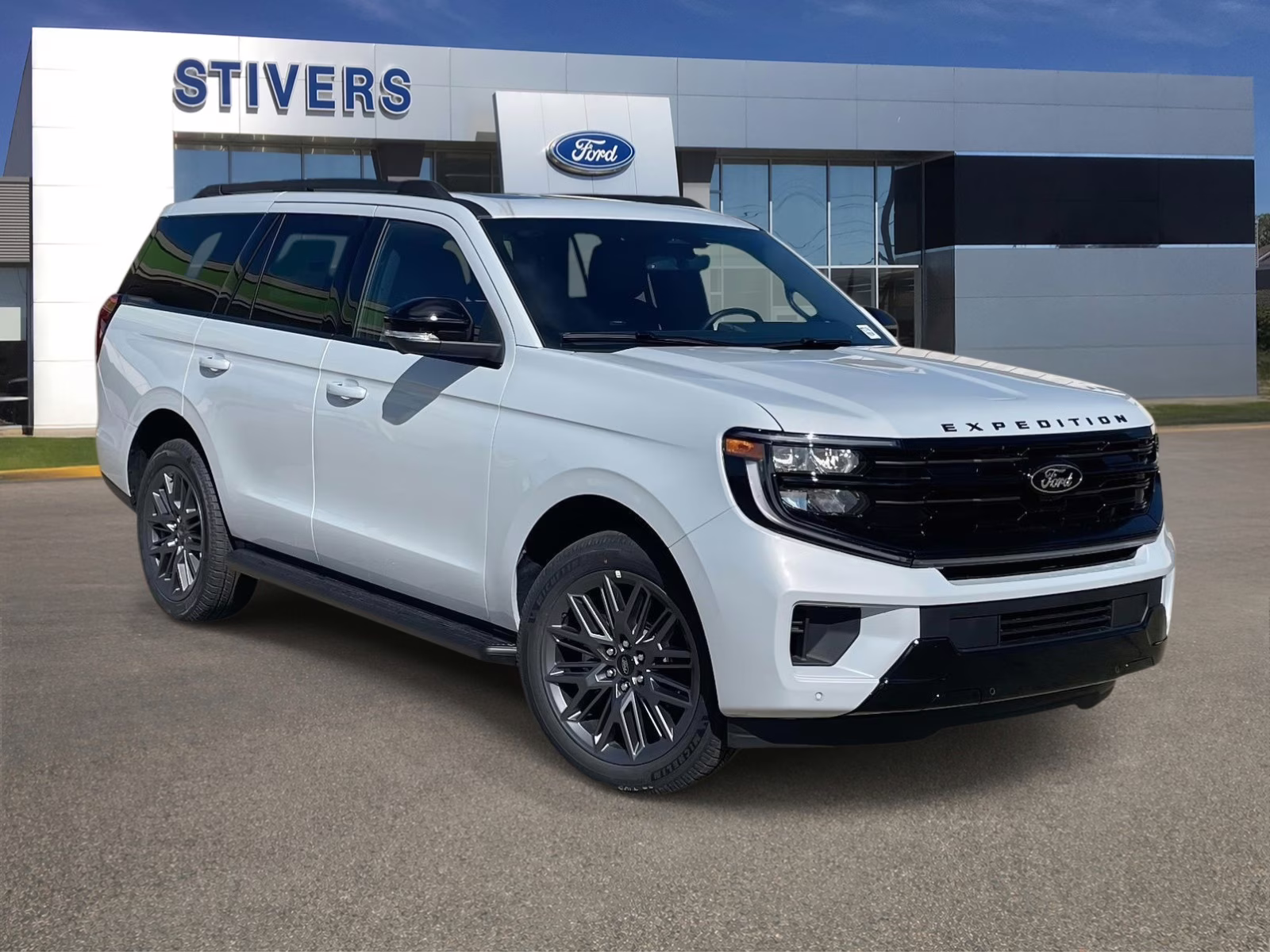 2026 Space Silver Metallic Ford Expedition Platinum 4X4 SUV