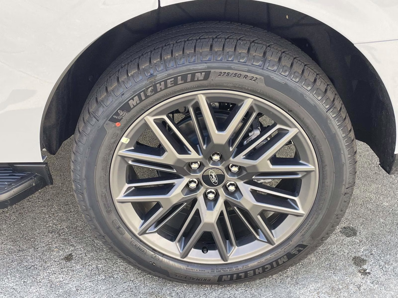 2026 Space Silver Metallic Ford Expedition Platinum 4X4 SUV