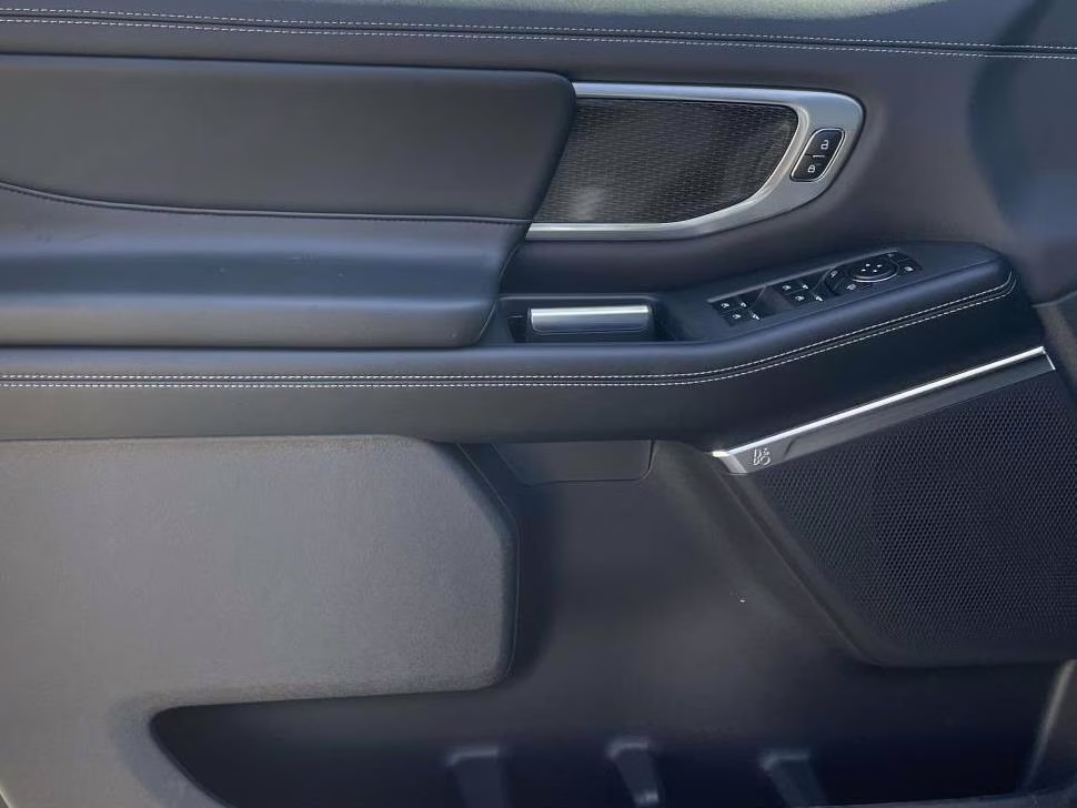 2026 Space Silver Metallic Ford Expedition Platinum 4X4 SUV