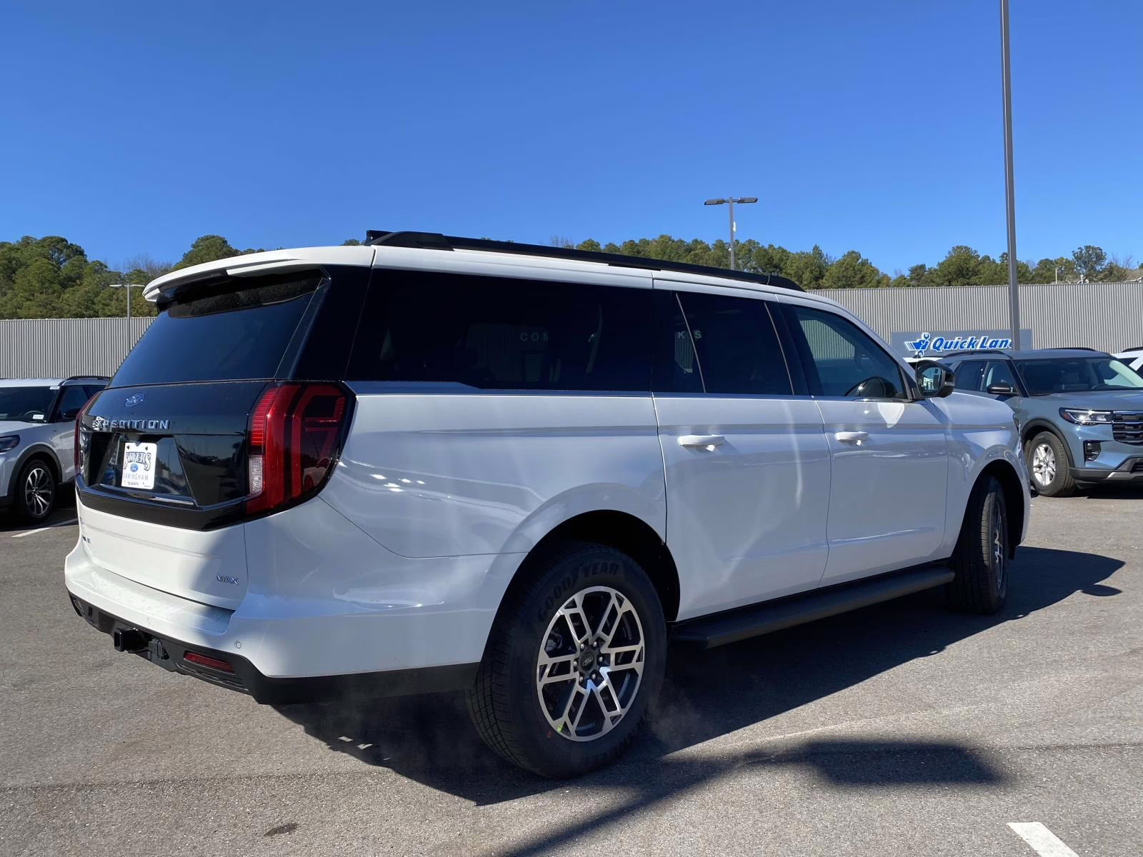 2026 Star White Metallic Tri-Coat Ford Expedition Max Active RWD SUV
