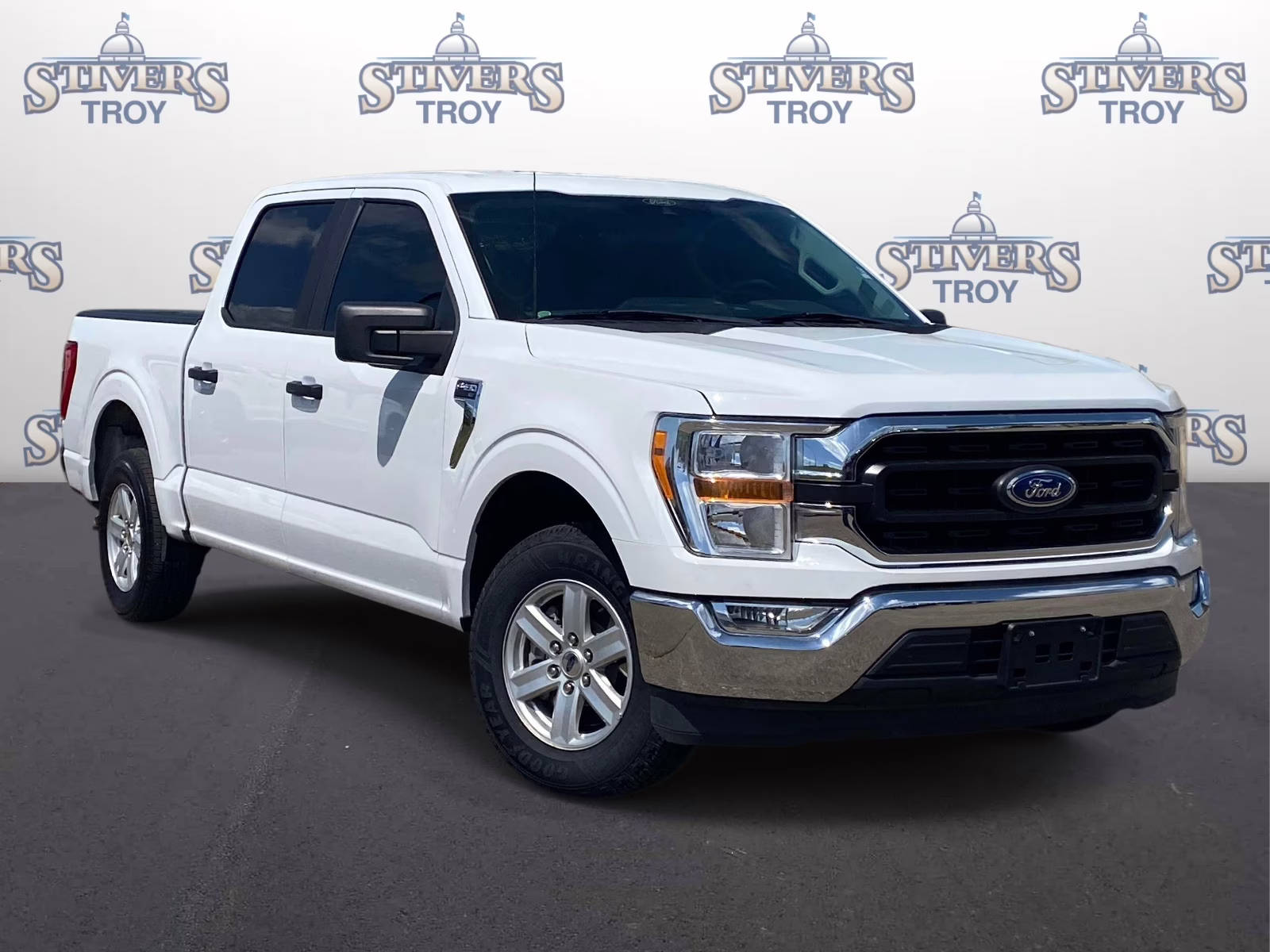 2021 Oxford White Ford F-150 XLT RWD Truck