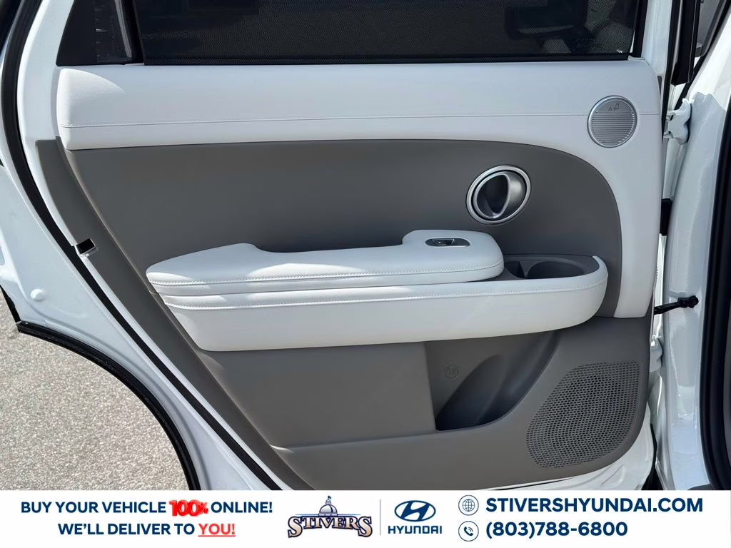 2026 Creamy White Pearl Hyundai Palisade SEL Premium FWD SUV