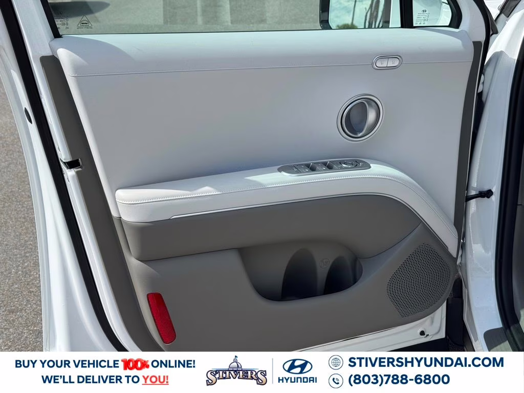 2026 Creamy White Pearl Hyundai Palisade SEL Premium FWD SUV