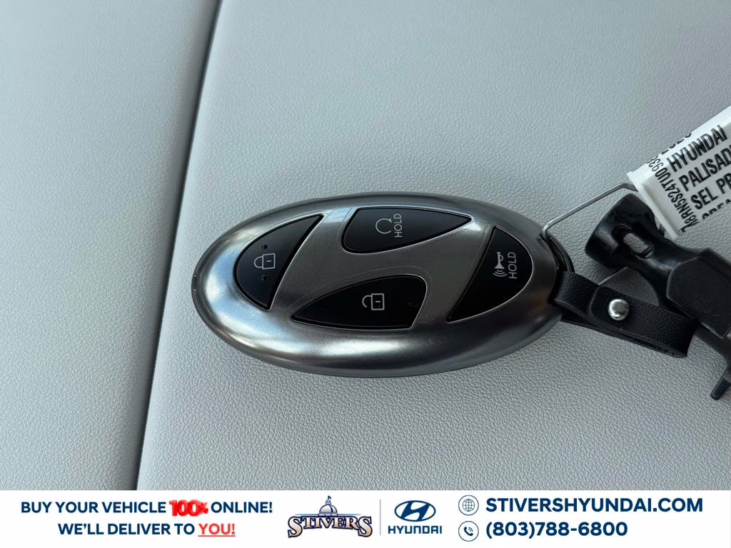 2026 Creamy White Pearl Hyundai Palisade SEL Premium FWD SUV