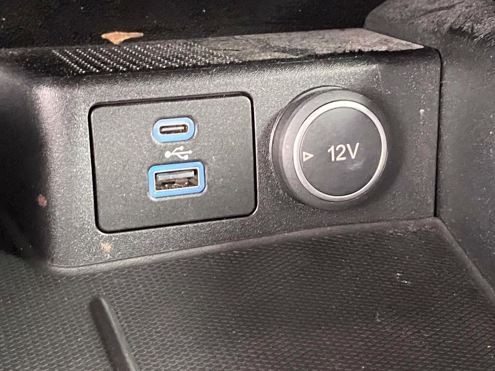 2021 Carbonized Gray Metallic Ford Escape SE AWD SUV