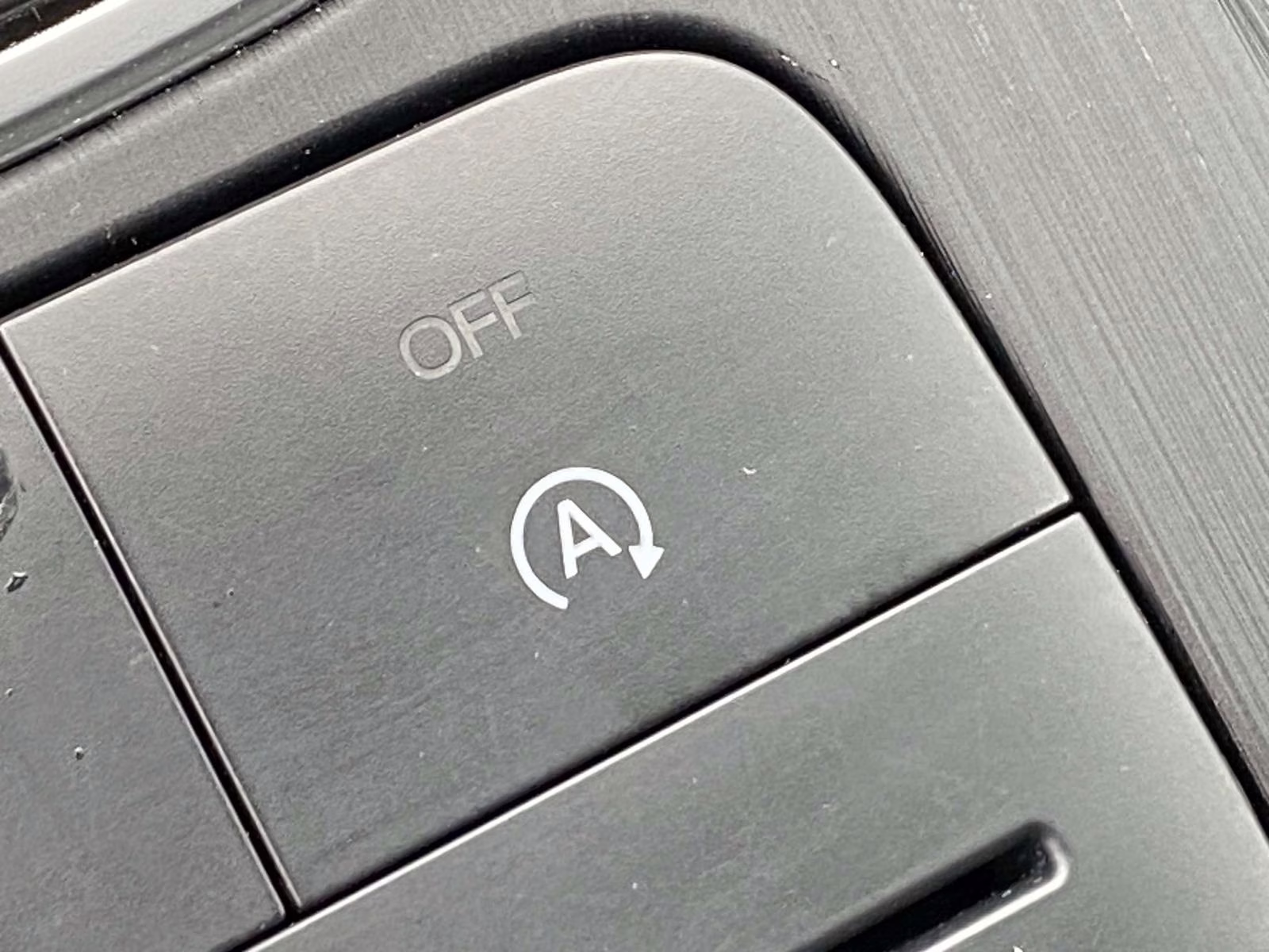 2021 Carbonized Gray Metallic Ford Escape SE AWD SUV