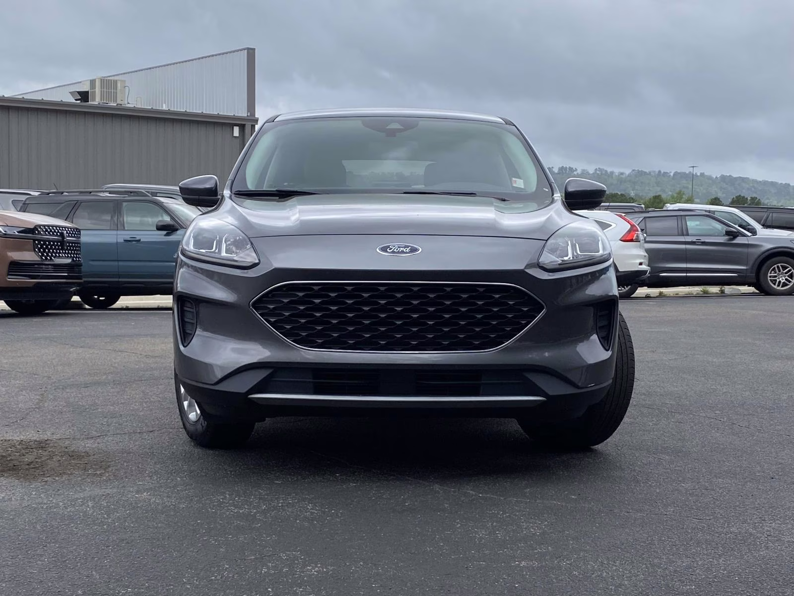 2021 Carbonized Gray Metallic Ford Escape SE AWD SUV