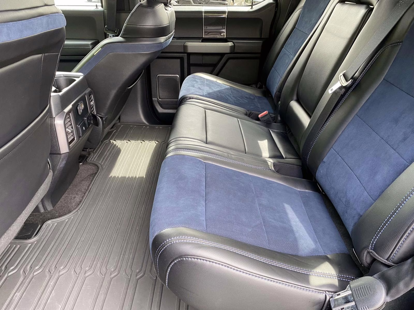 2019 Agate Black Metallic Ford F-150 Raptor 4X4 Truck