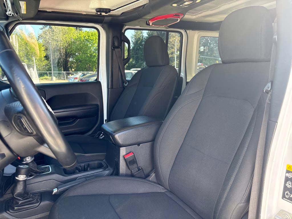 2020 Bright White Clearcoat Jeep Wrangler Unlimited Willys 4X4 SUV