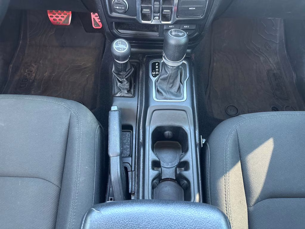 2020 Bright White Clearcoat Jeep Wrangler Unlimited Willys 4X4 SUV