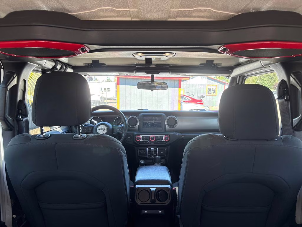 2020 Bright White Clearcoat Jeep Wrangler Unlimited Willys 4X4 SUV