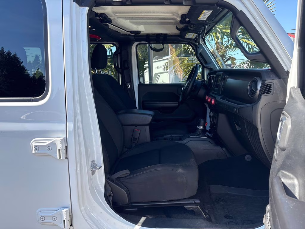 2020 Bright White Clearcoat Jeep Wrangler Unlimited Willys 4X4 SUV