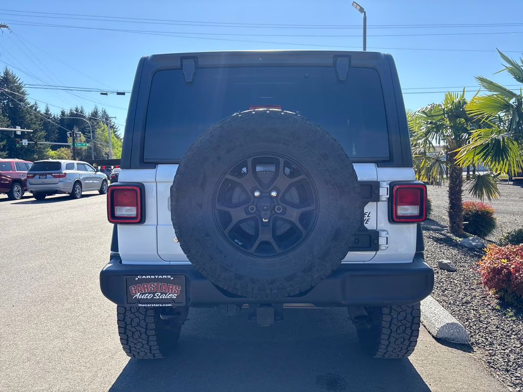 2020 Bright White Clearcoat Jeep Wrangler Unlimited Willys 4X4 SUV