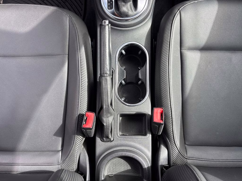 2013 Platinum Gray Metallic Volkswagen Beetle 2.5L FWD Convertible