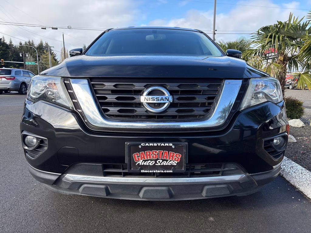 2019 Magnetic Black Pearl Nissan Pathfinder SL 4X4 SUV