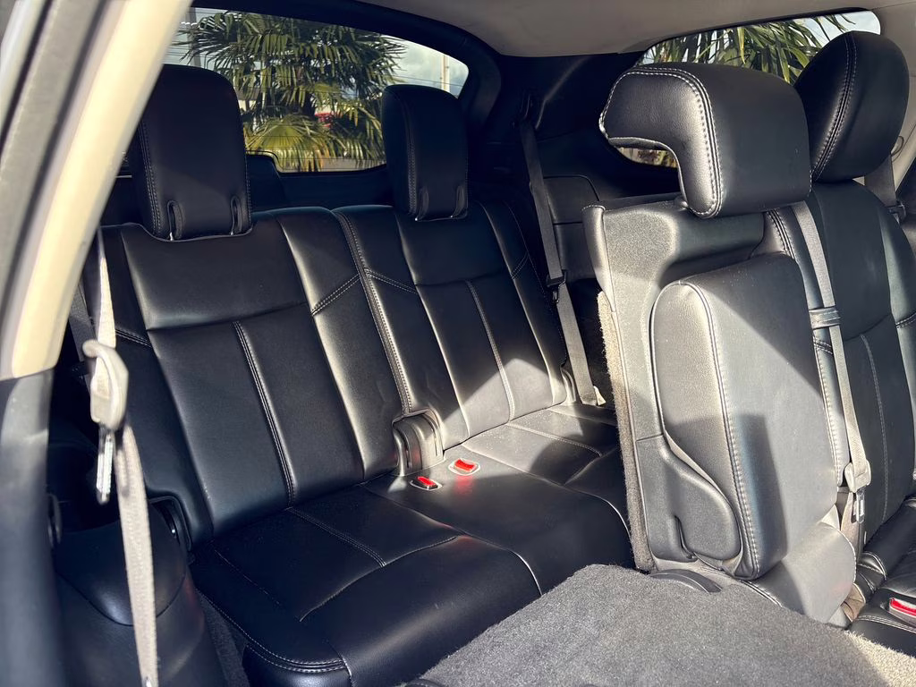 2019 Magnetic Black Pearl Nissan Pathfinder SL 4X4 SUV