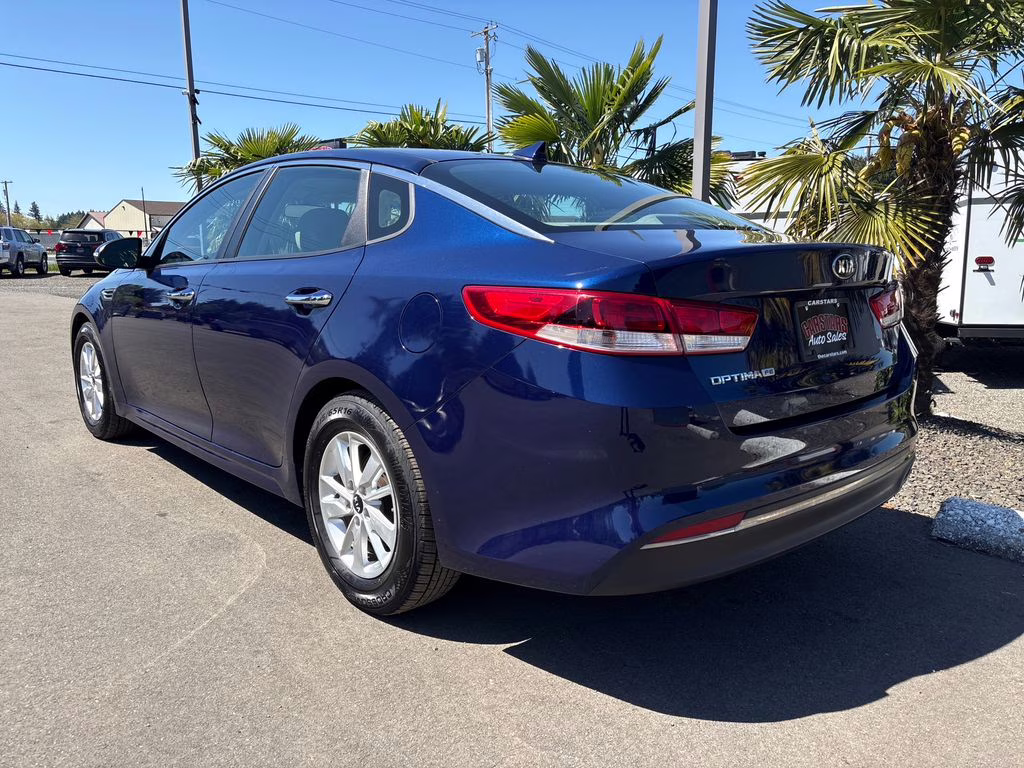 2016 Horizon Blue Kia Optima LX FWD Sedan