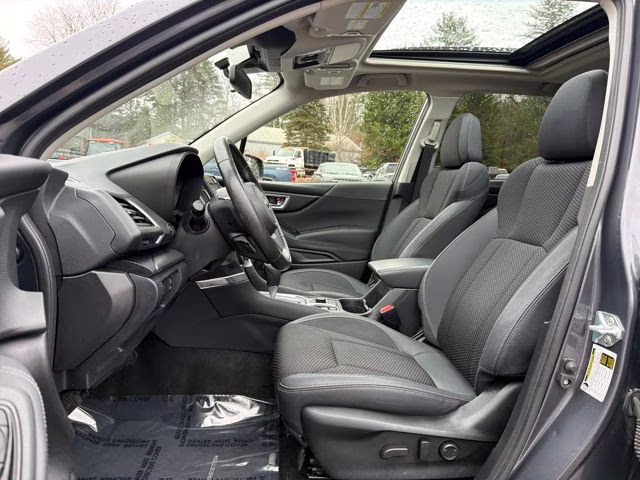 2024 Gray Metallic Subaru Forester Premium AWD SUV