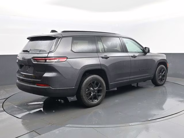 2024 Baltic Gray Metallic Clearcoat Jeep Grand Cherokee L Altitude 4X4 SUV
