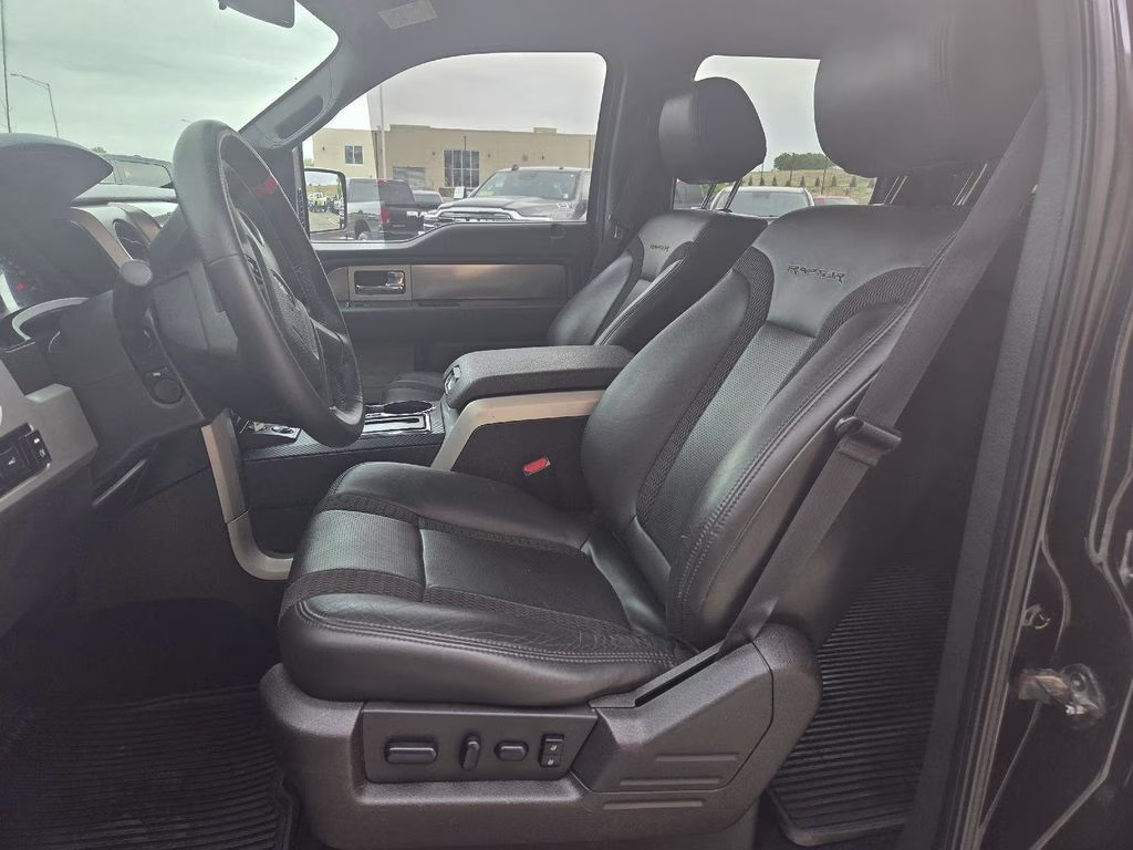 2014 Tuxedo Black Metallic Ford F-150 SVT Raptor 4X4 Truck