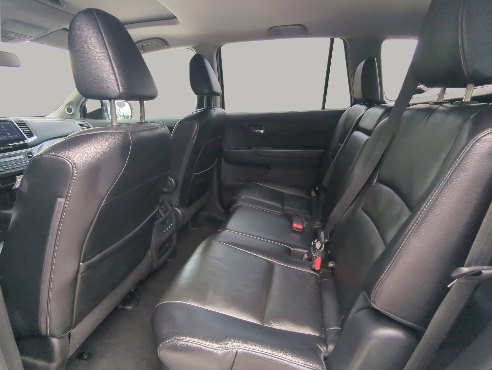 2018 White Diamond Pearl Honda Pilot EX-L AWD SUV