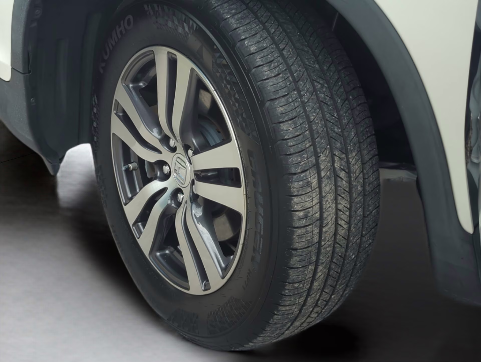 2018 White Diamond Pearl Honda Pilot EX-L AWD SUV