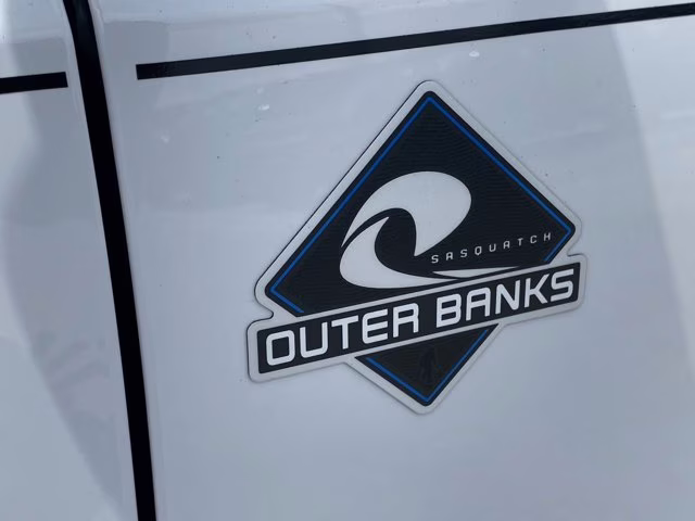 2026 Oxford White Ford Bronco Outer Banks 4X4 Convertible