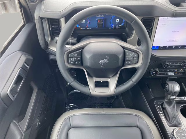 2026 Oxford White Ford Bronco Outer Banks 4X4 Convertible