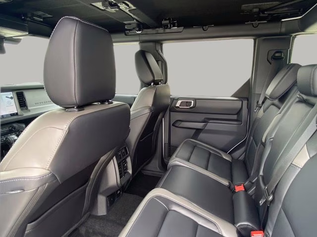 2026 Oxford White Ford Bronco Outer Banks 4X4 Convertible