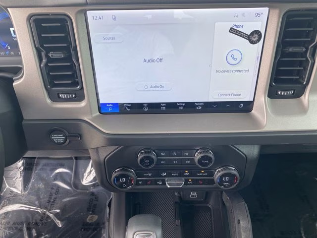 2026 Oxford White Ford Bronco Outer Banks 4X4 Convertible