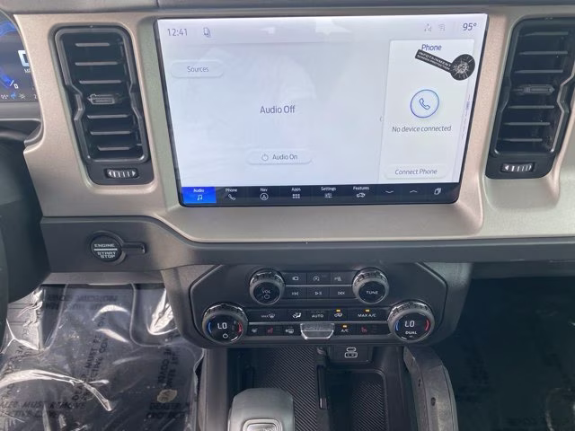 2026 Oxford White Ford Bronco Outer Banks 4X4 Convertible
