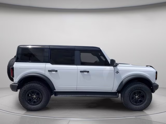 2026 Oxford White Ford Bronco Outer Banks 4X4 Convertible