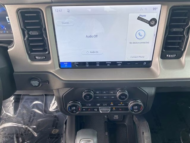 2026 Oxford White Ford Bronco Outer Banks 4X4 Convertible