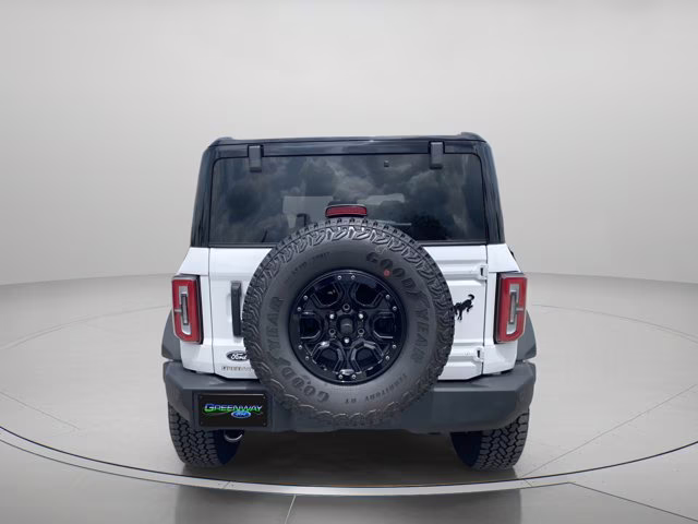 2026 Oxford White Ford Bronco Outer Banks 4X4 Convertible