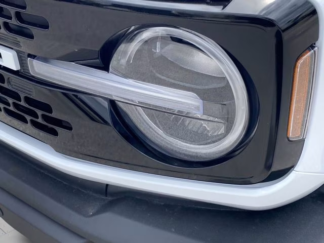 2026 Oxford White Ford Bronco Outer Banks 4X4 Convertible