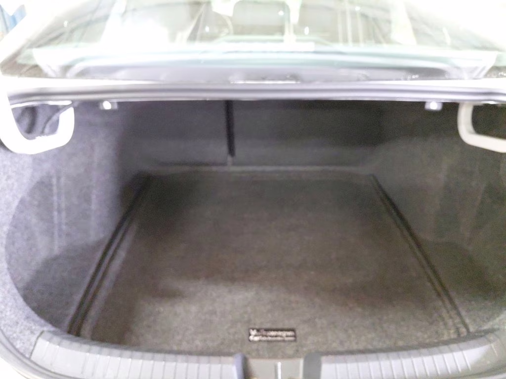 2024 Pure White Volkswagen Jetta 1.5T Sport FWD Sedan