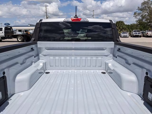 2026 Space White Metallic Ford Maverick XLT FWD Truck